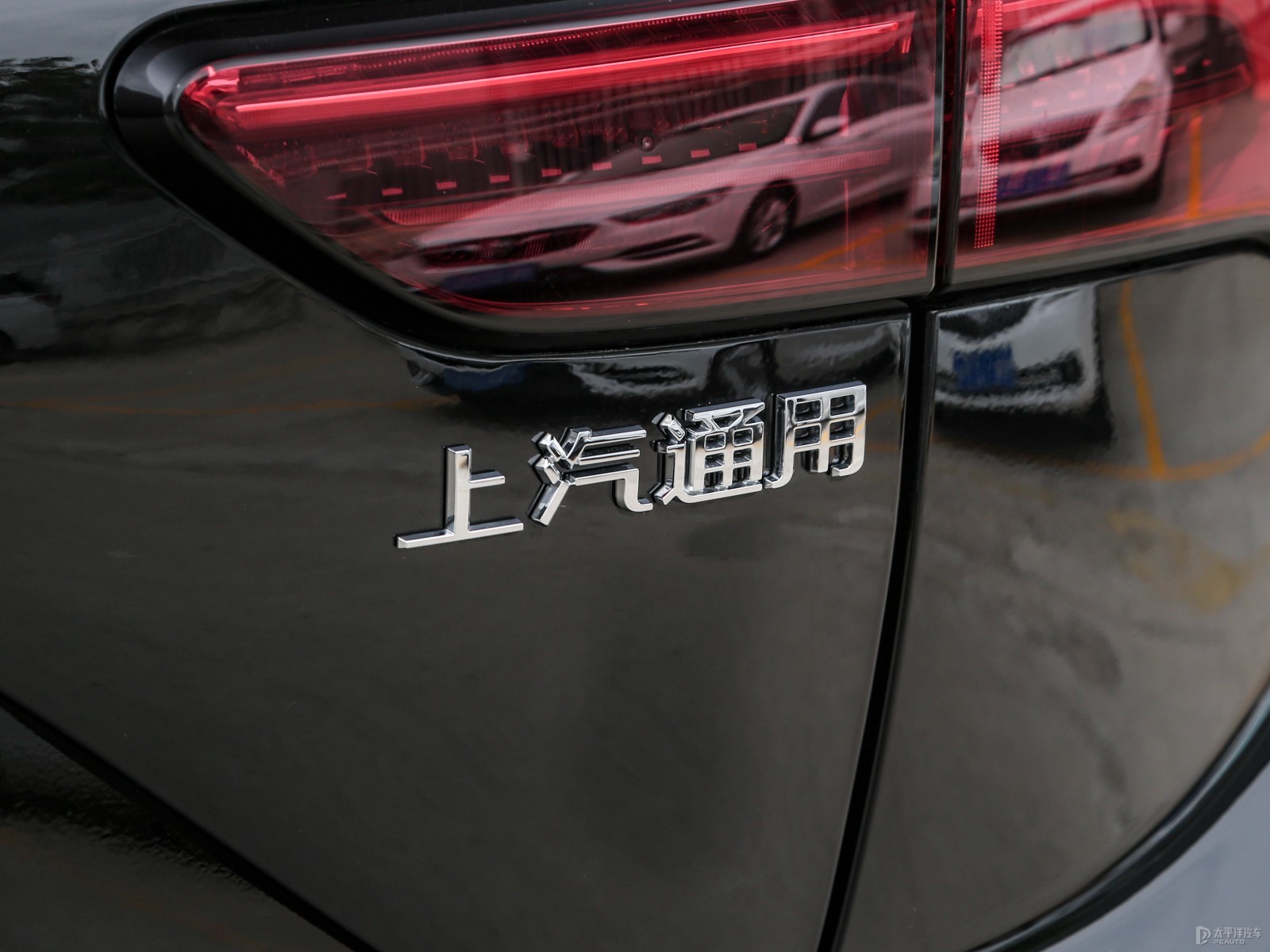 昂科威外觀(guān)高清大圖