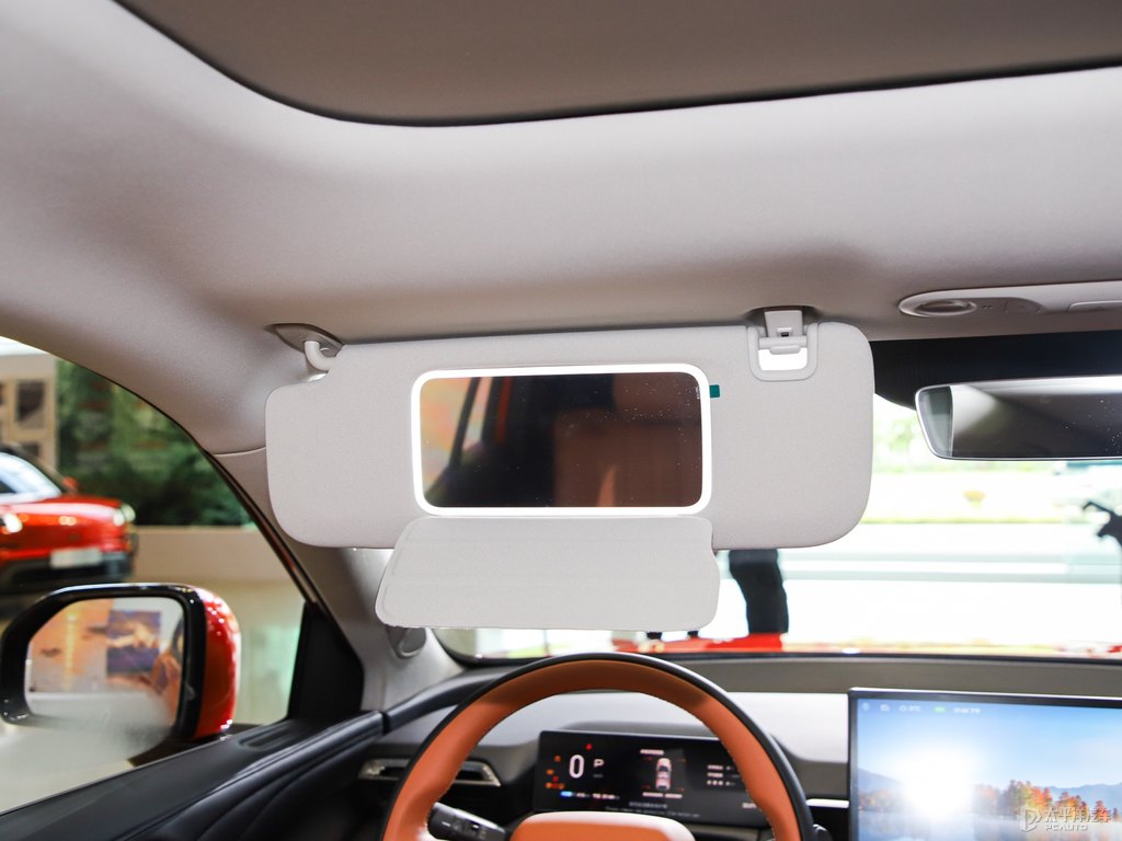 白色+落霞橙AION V車廂內(nèi)飾圖片
