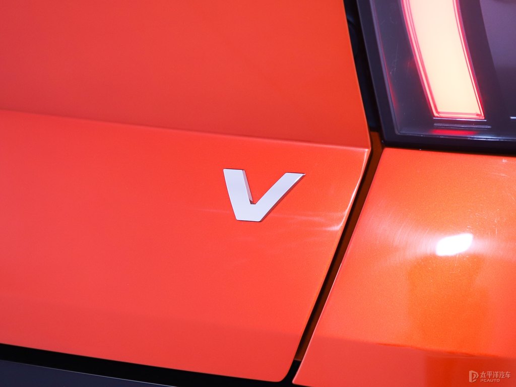 落霞橙AION V車尾外觀圖片