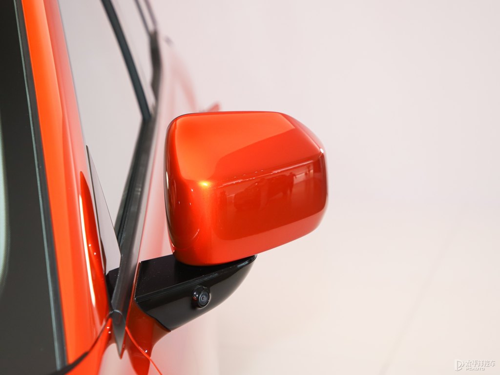 落霞橙AION V車身外觀圖片