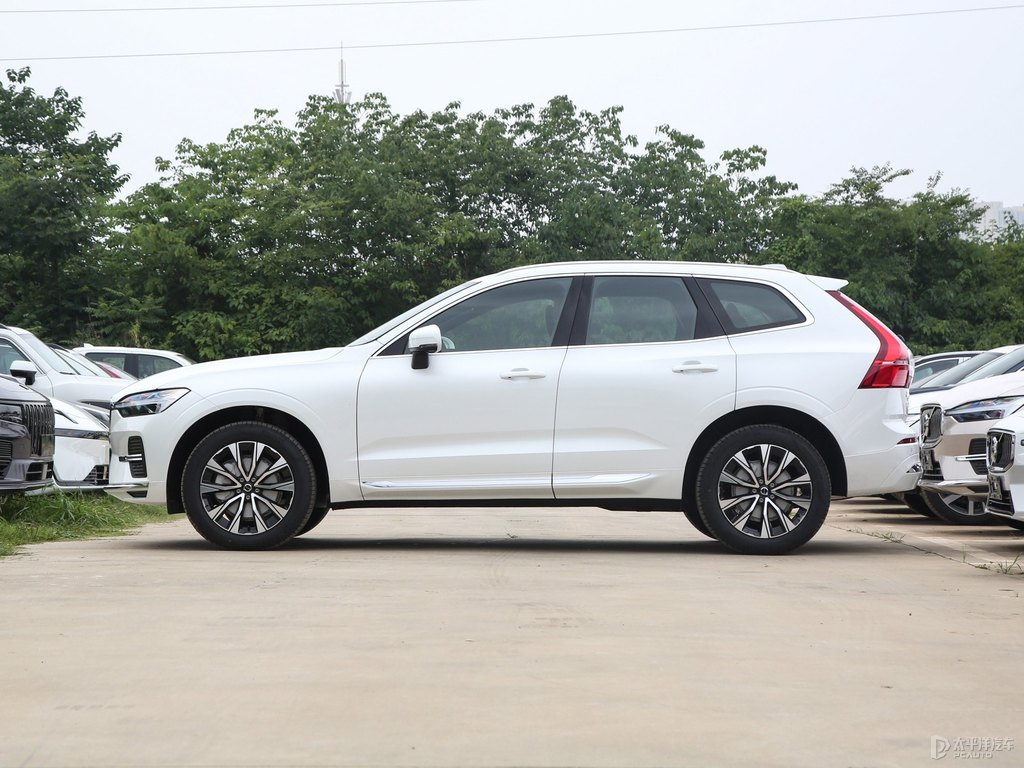 水晶白沃爾沃XC60整車(chē)外觀外觀圖片