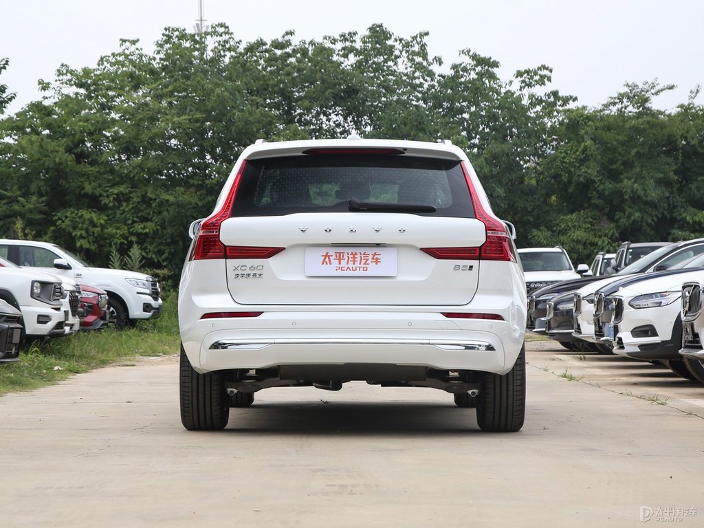 水晶白沃爾沃XC60整車外觀外觀圖片