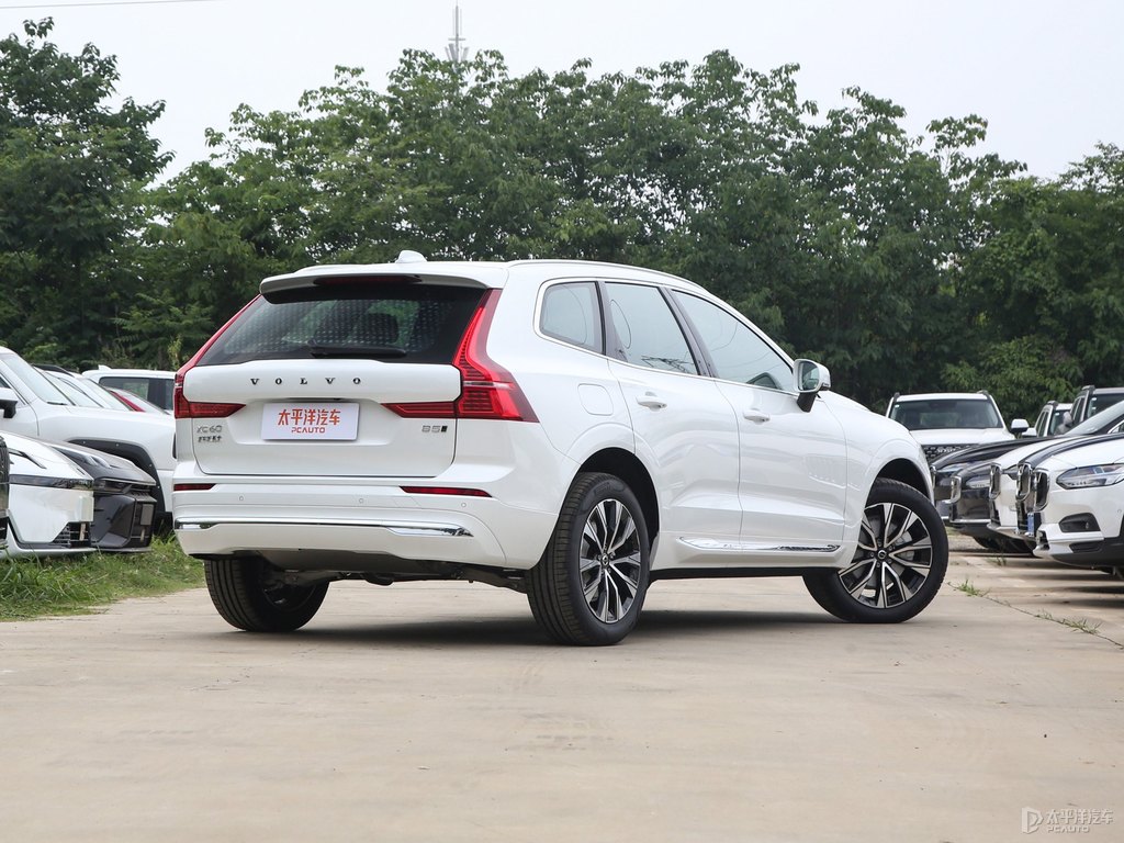 水晶白沃爾沃XC60整車外觀外觀圖片
