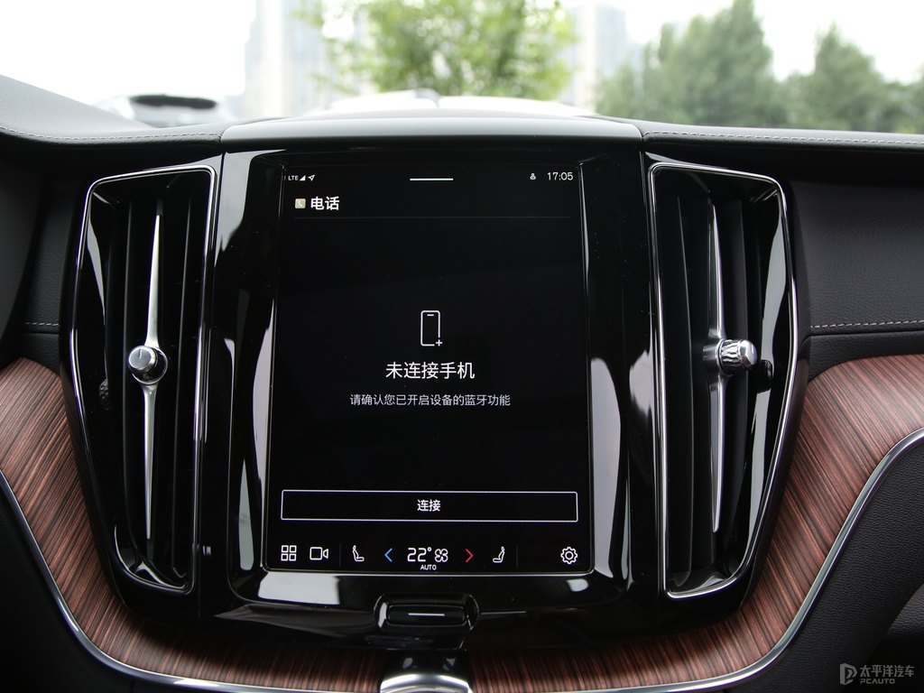 水晶白沃爾沃XC60中控內(nèi)飾圖片