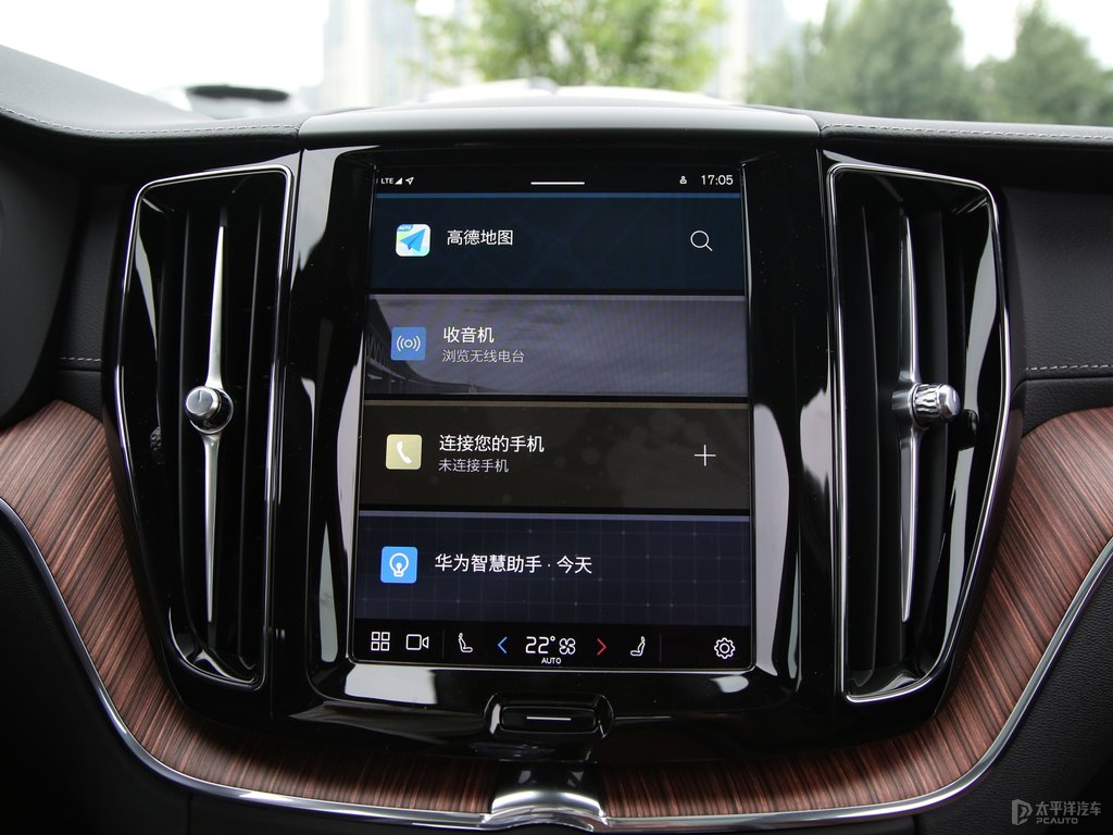 水晶白沃爾沃XC60中控內(nèi)飾圖片