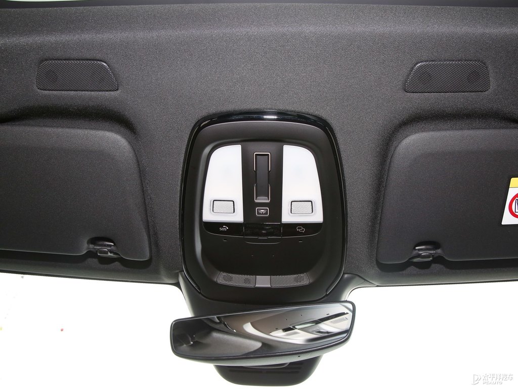 水晶白沃爾沃XC60車廂內(nèi)飾圖片