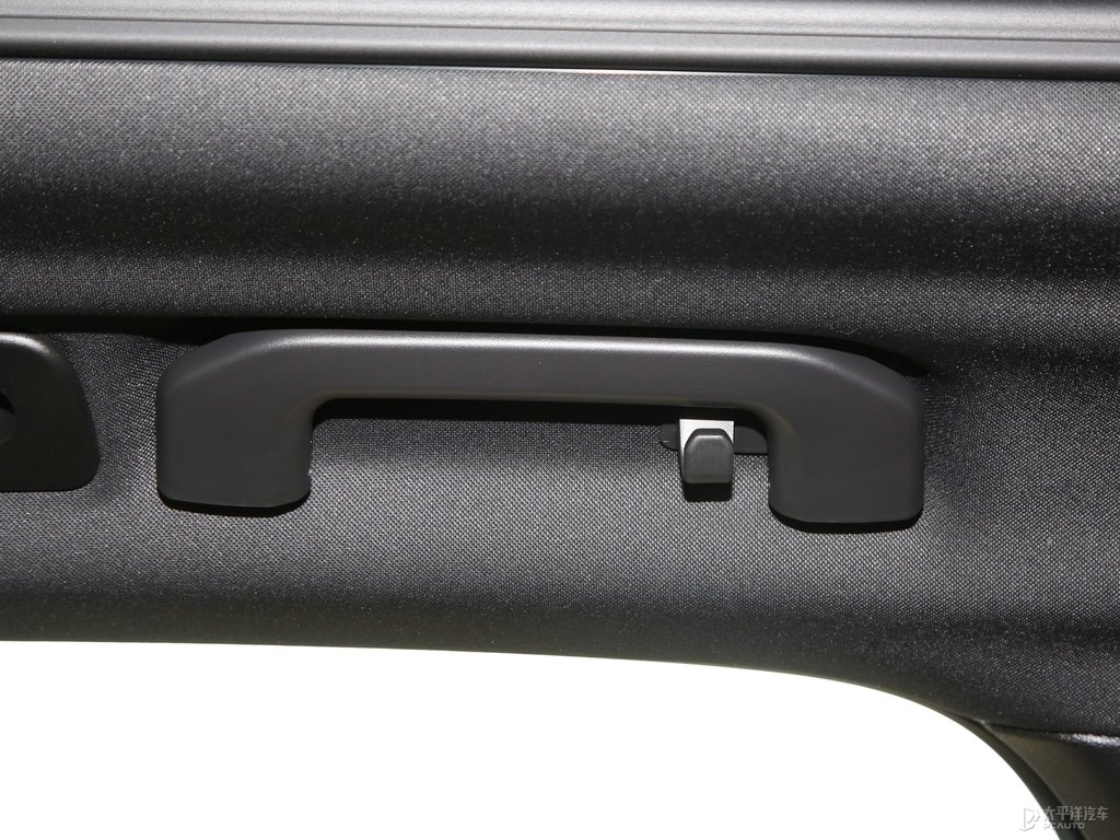 水晶白沃爾沃XC60車廂內(nèi)飾圖片