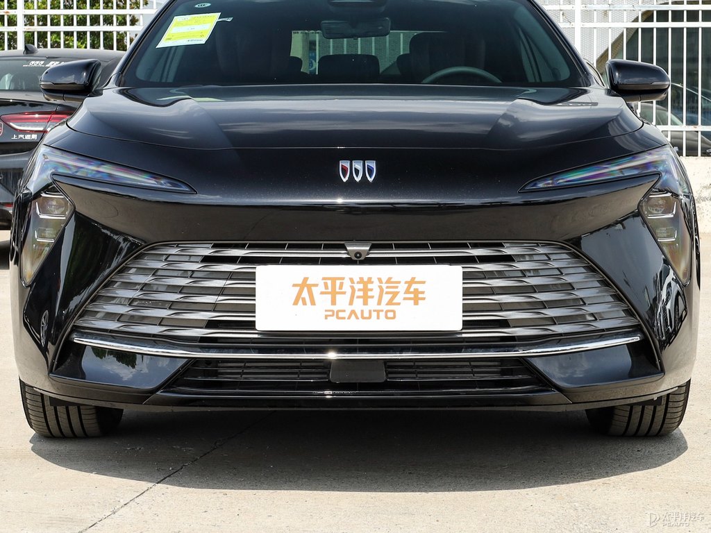 朗黑君越車頭外觀圖片