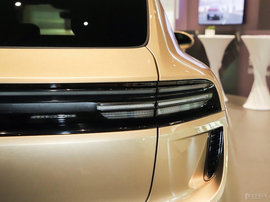 ~Macan EV܇β^DƬ