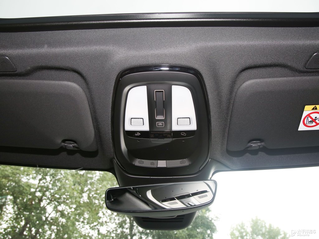 水晶白沃爾沃S60車廂內(nèi)飾圖片