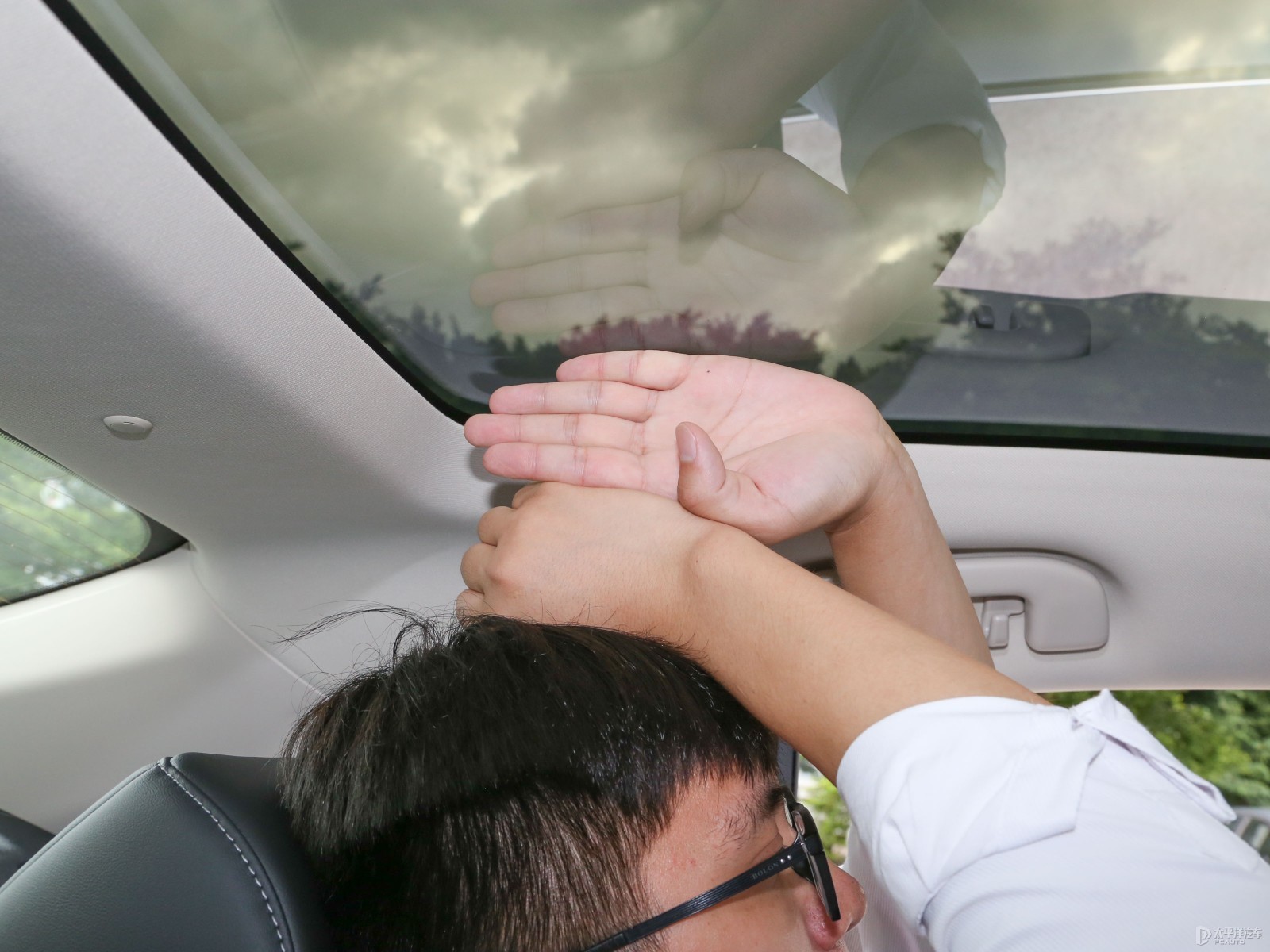 凱美瑞空間高清大圖