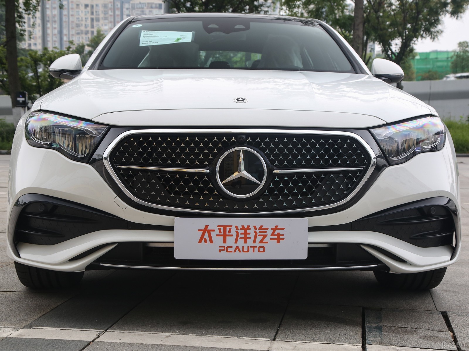 奔馳E級外觀高清大圖