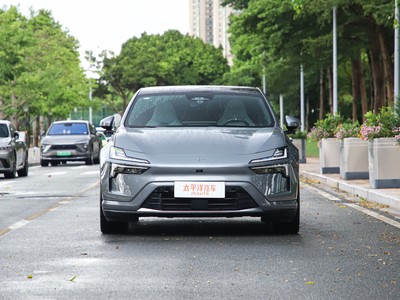 Polestar 4外觀實拍圖