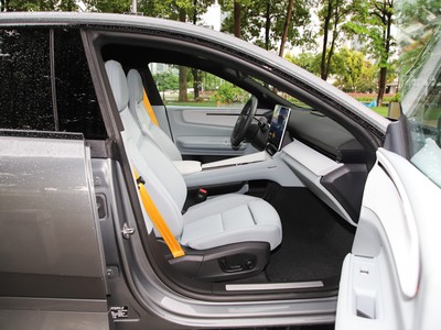 Polestar 4空間實拍圖