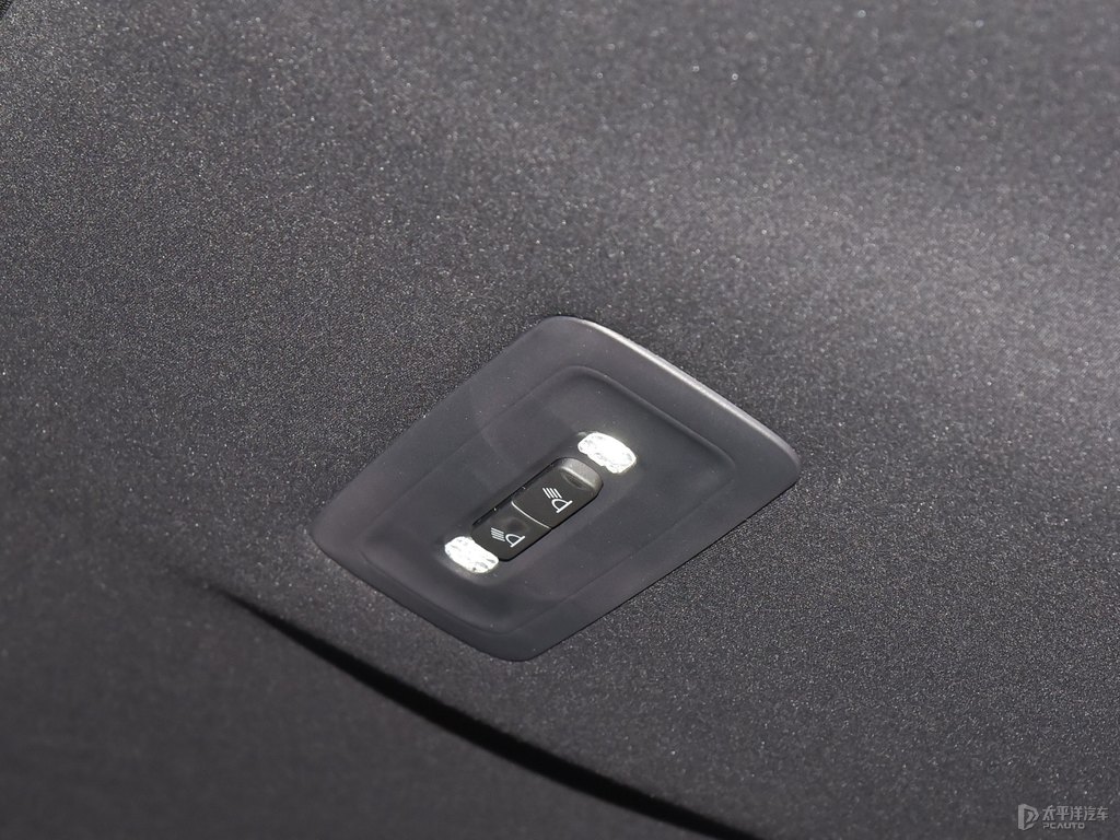 墨淵黑亞洲龍車廂內(nèi)飾圖片