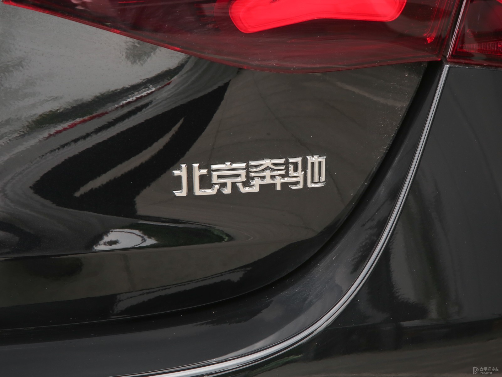 奔馳E級(jí)外觀高清大圖