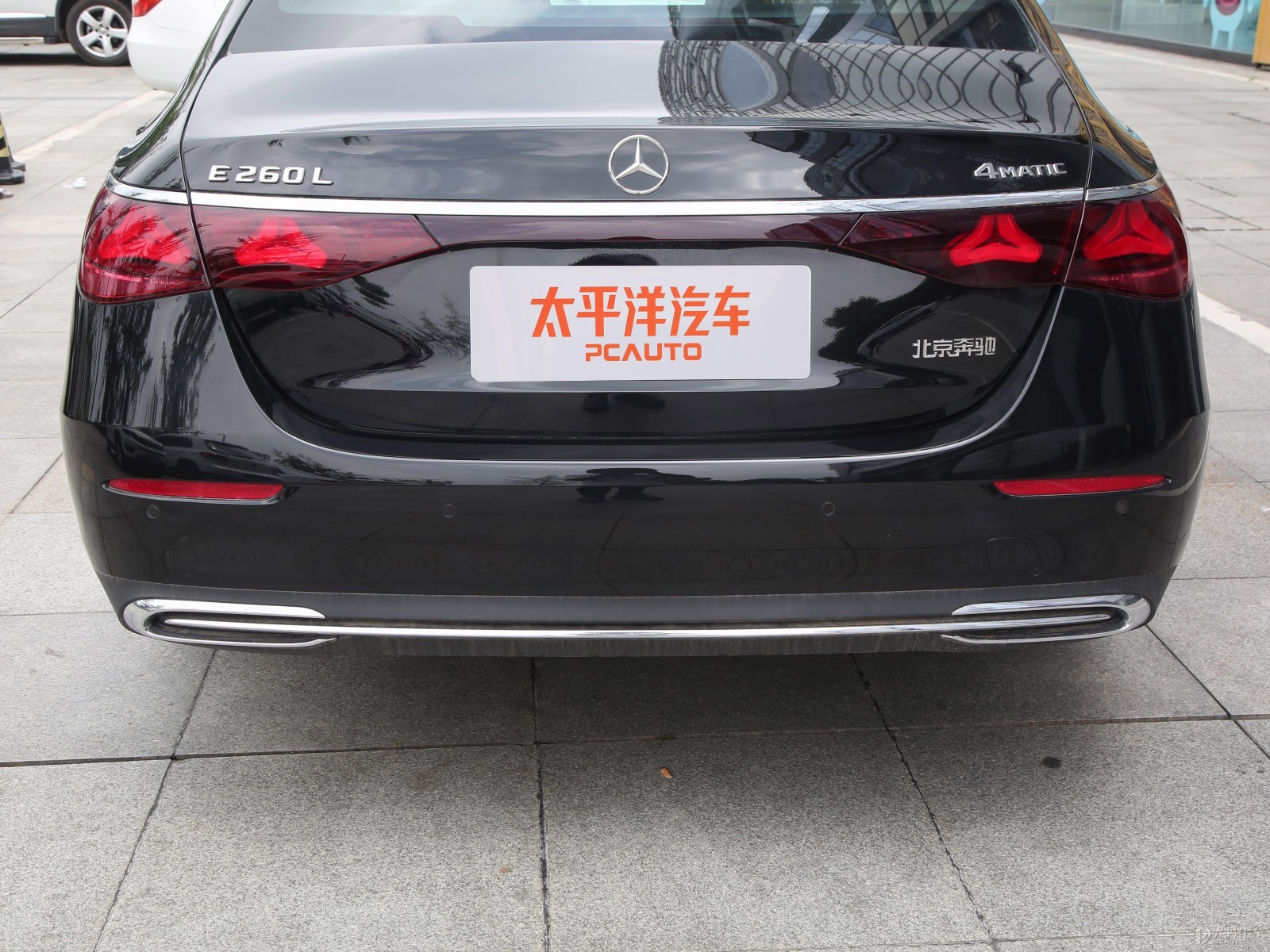 奔馳E級(jí)外觀高清大圖