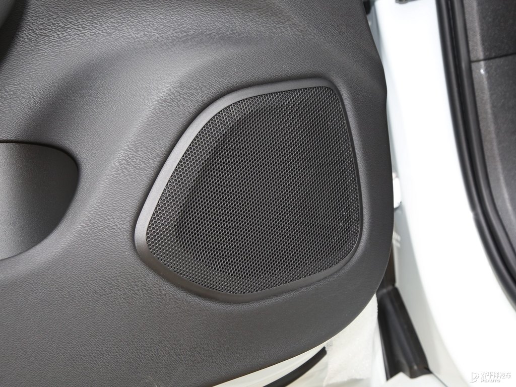 水晶白沃爾沃S60車廂內(nèi)飾圖片