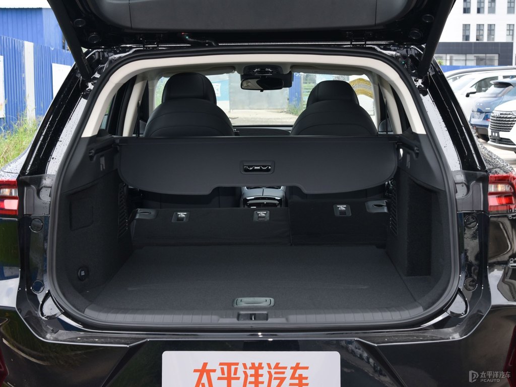 幻夜黑星途凌云后備廂空間圖片