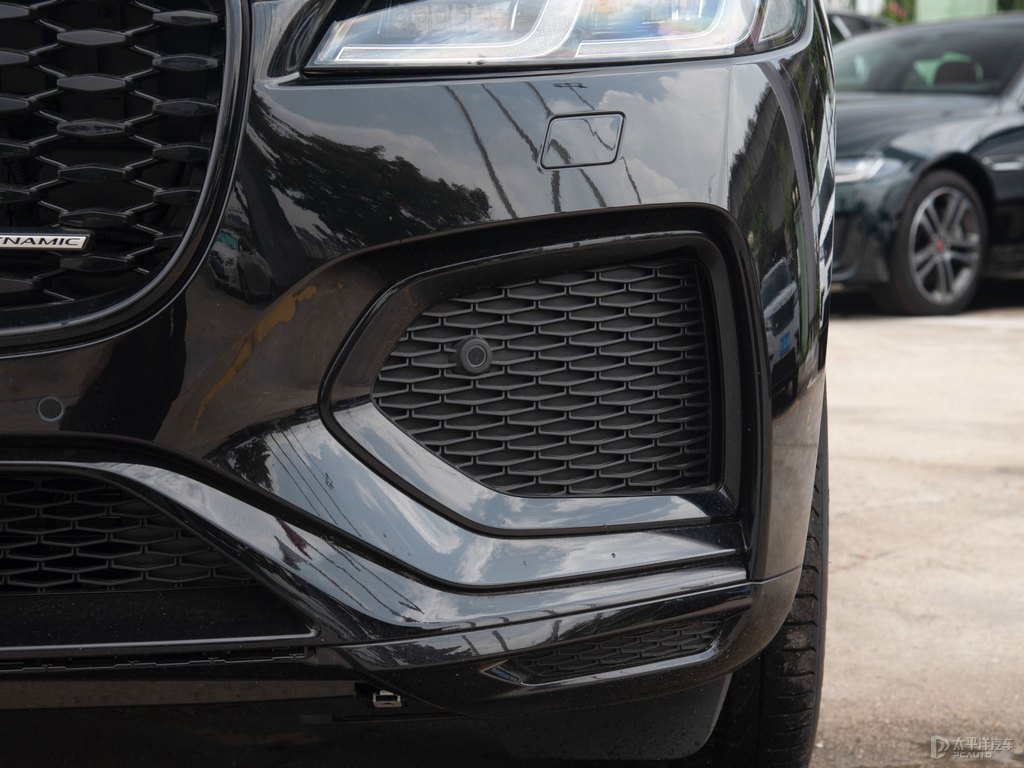 ʥڽݱF-PACE܇^^DƬ