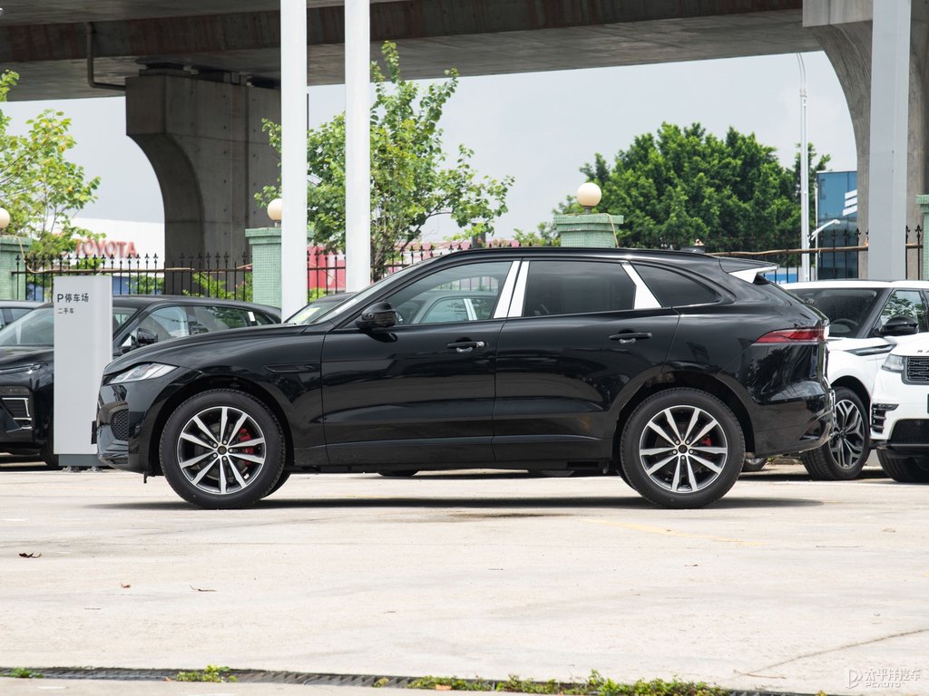ʥڽݱF-PACE܇^^DƬ