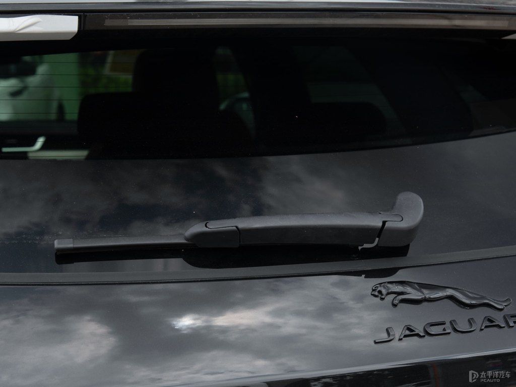 ʥڽݱF-PACE܇β^DƬ