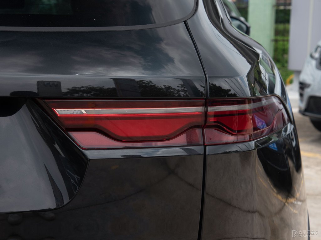 ʥڽݱF-PACE܇β^DƬ
