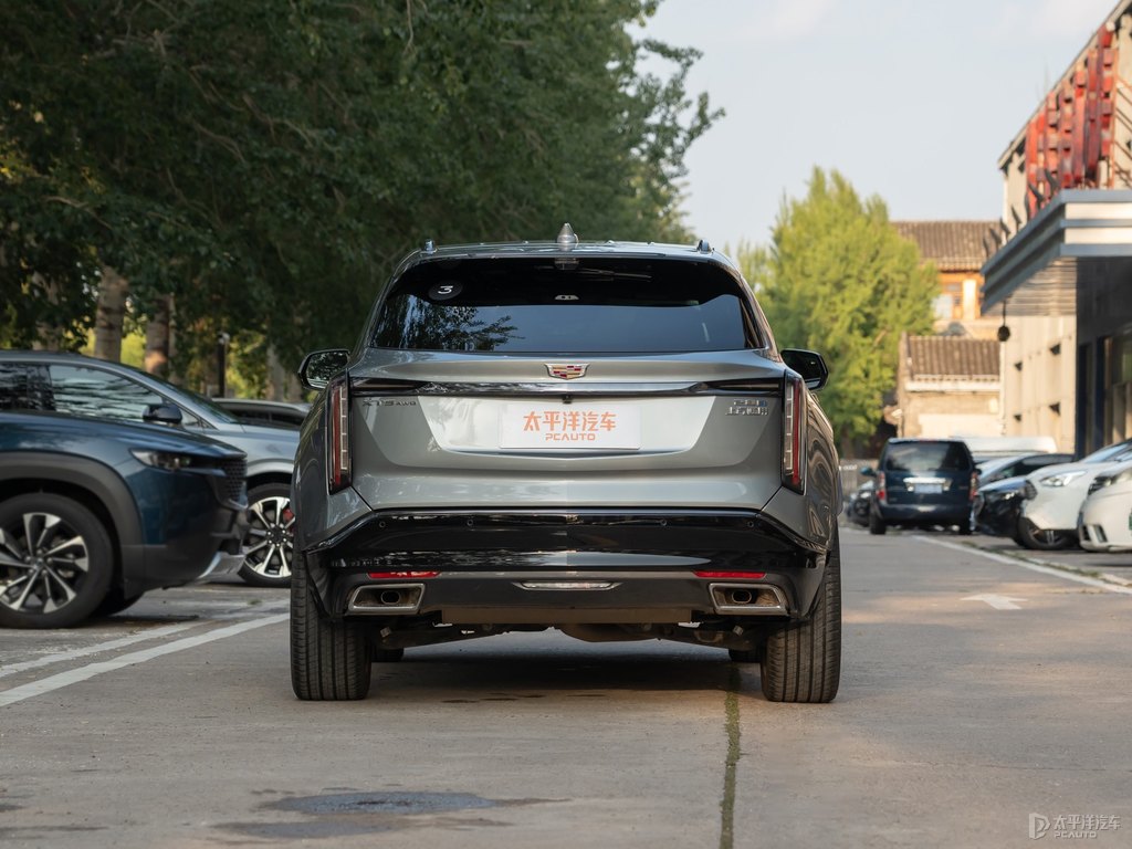 曼哈頓灰凱迪拉克XT5整車外觀外觀圖片