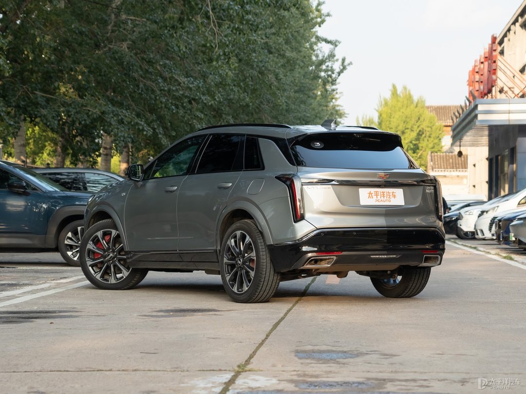 曼哈頓灰凱迪拉克XT5整車外觀外觀圖片