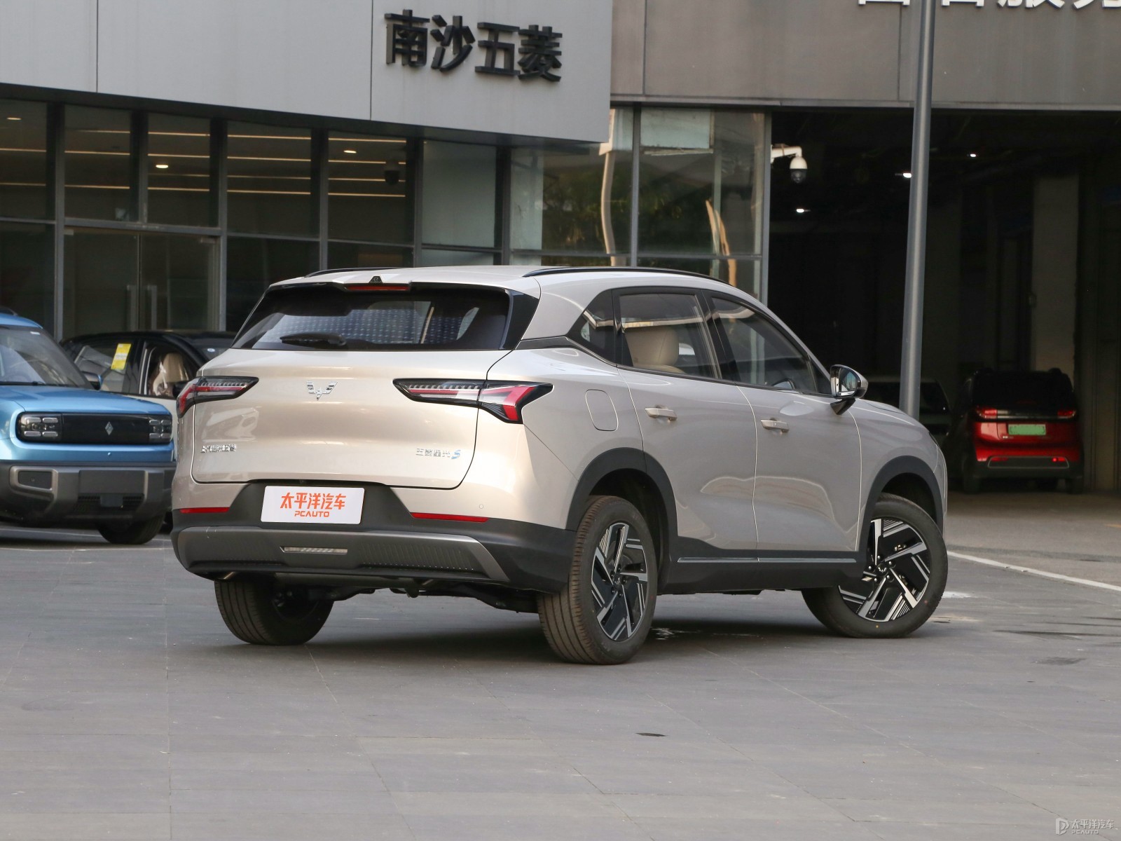 五菱星光S外觀高清大圖
