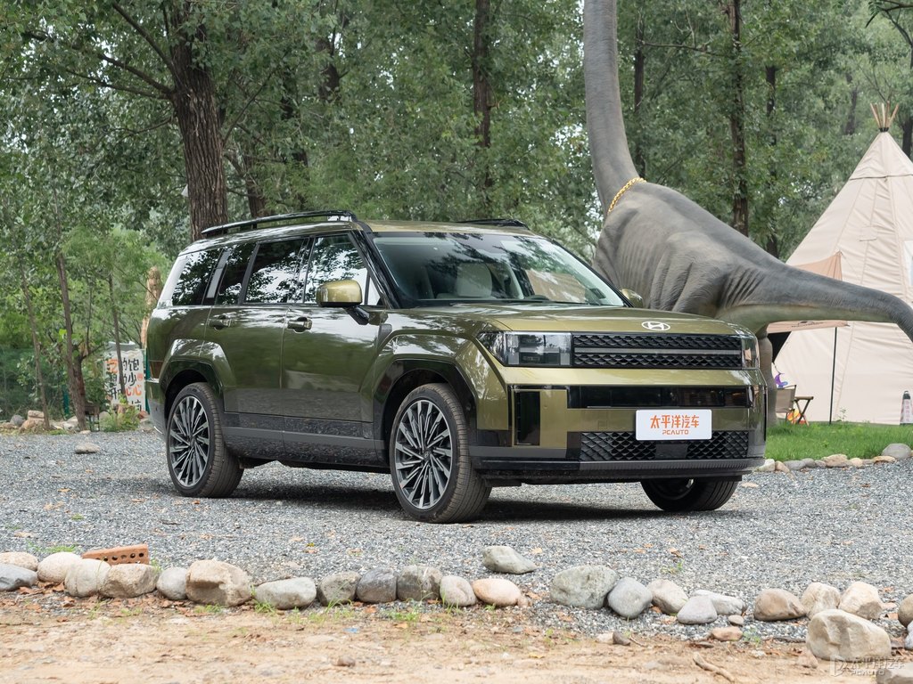 叢林綠勝達(dá)整車外觀外觀圖片