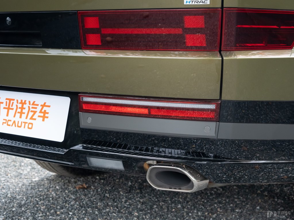 叢林綠勝達(dá)車尾外觀圖片