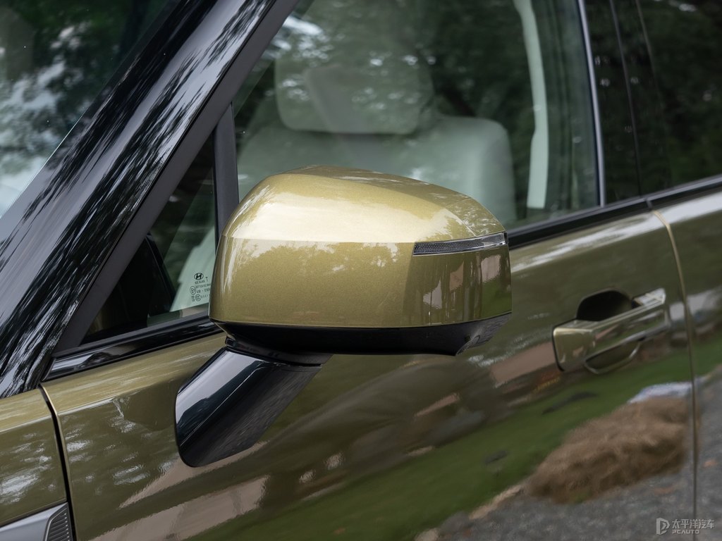 叢林綠勝達(dá)車(chē)身外觀圖片