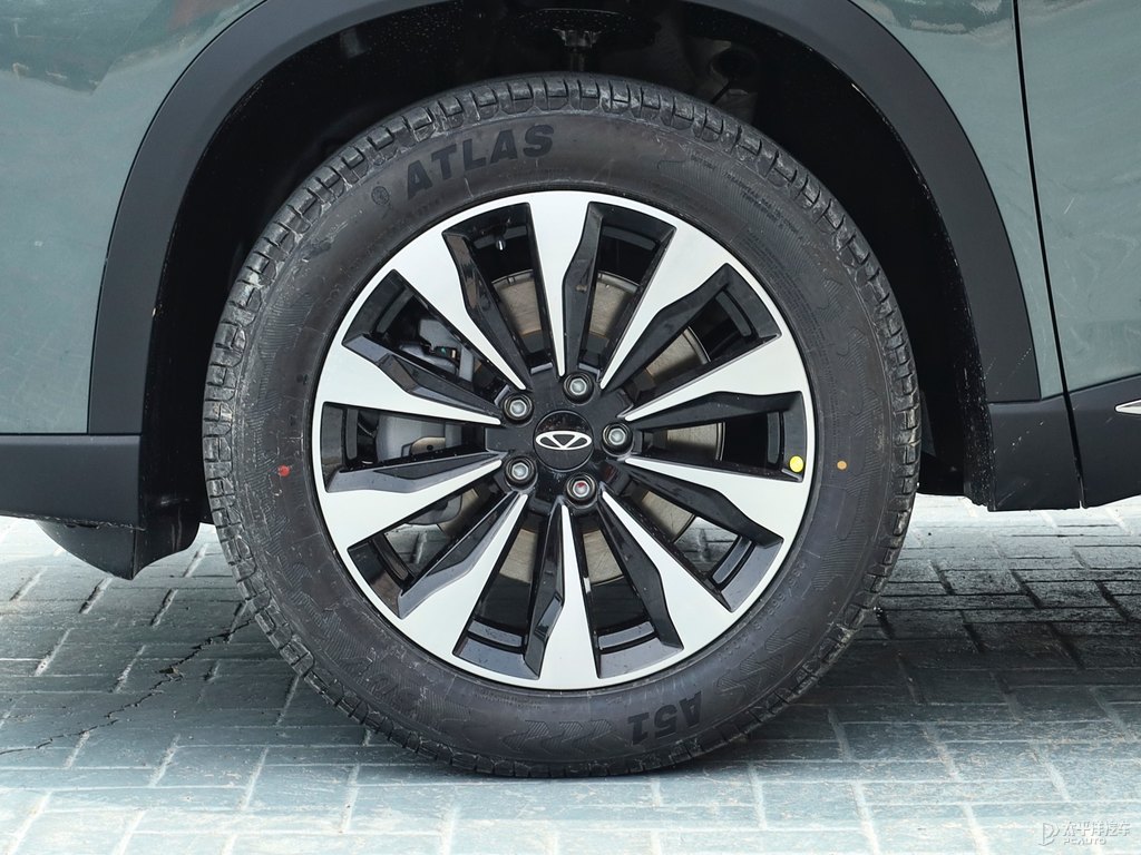 青竹灰瑞虎8 PLUS車(chē)身外觀圖片