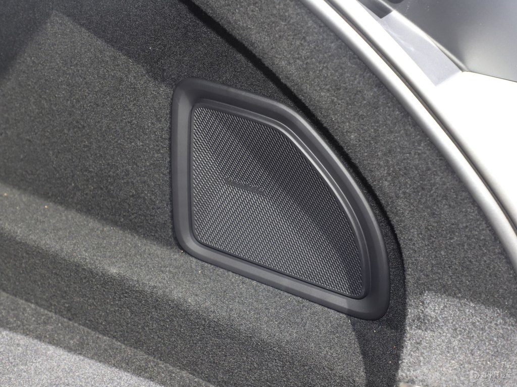 Polestar 4DƬ