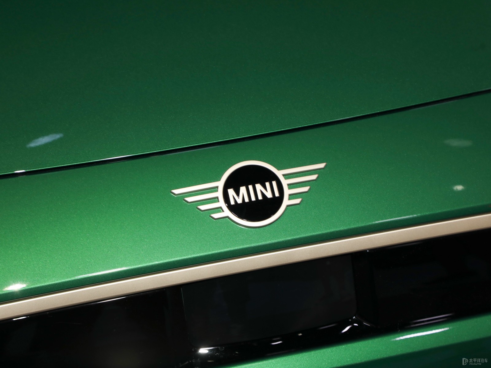 電動MINI COOPER外觀高清大圖