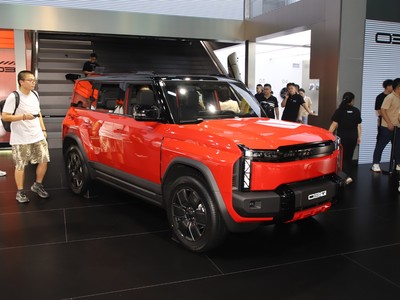 ICAR V23跟ICAR 03T對比，在配置上誰更有競爭力？