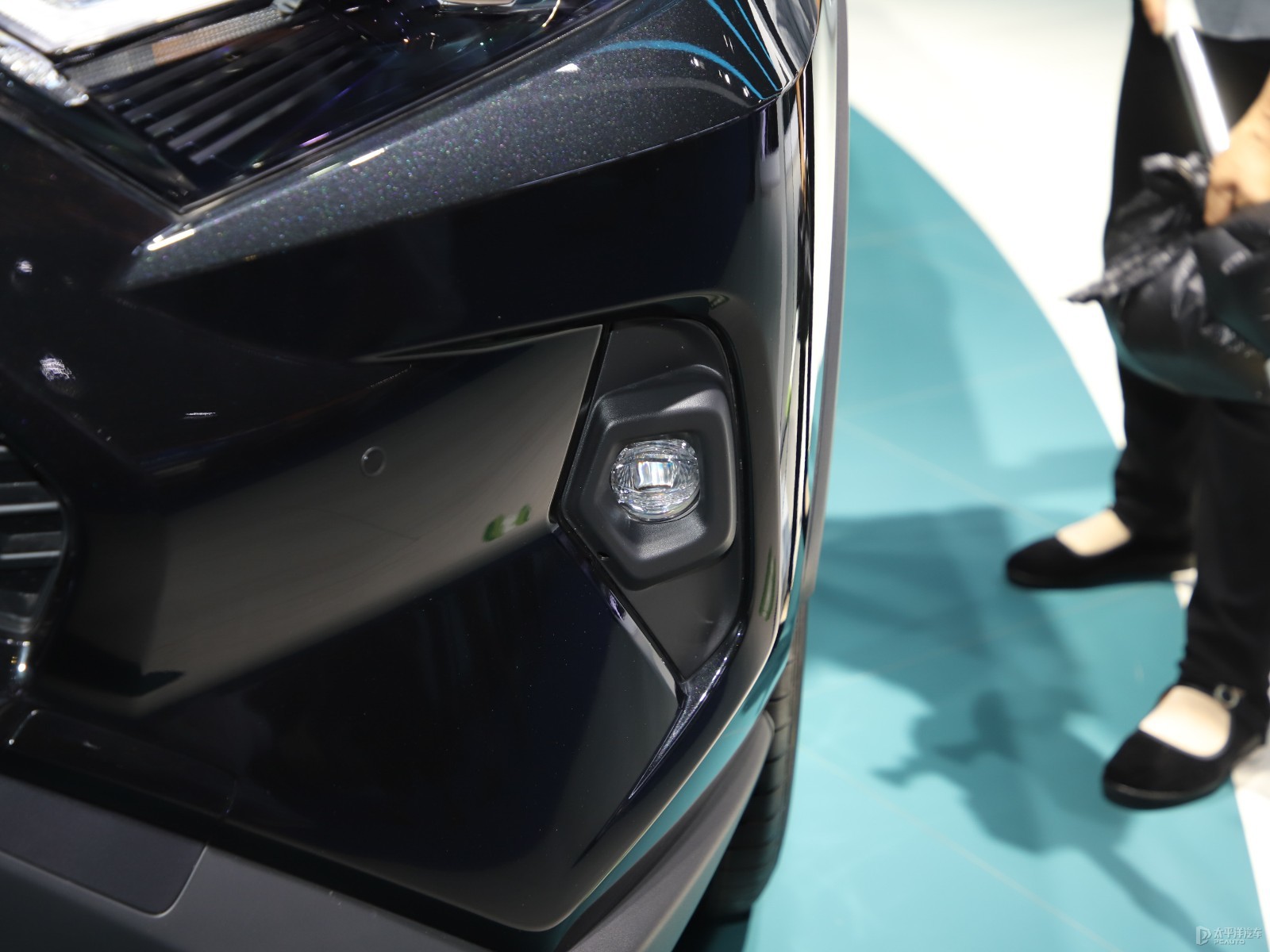 RAV4榮放雙擎E+外觀高清大圖