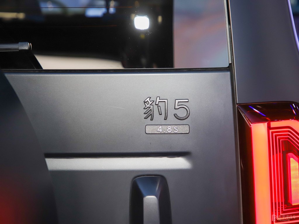 5DƬ