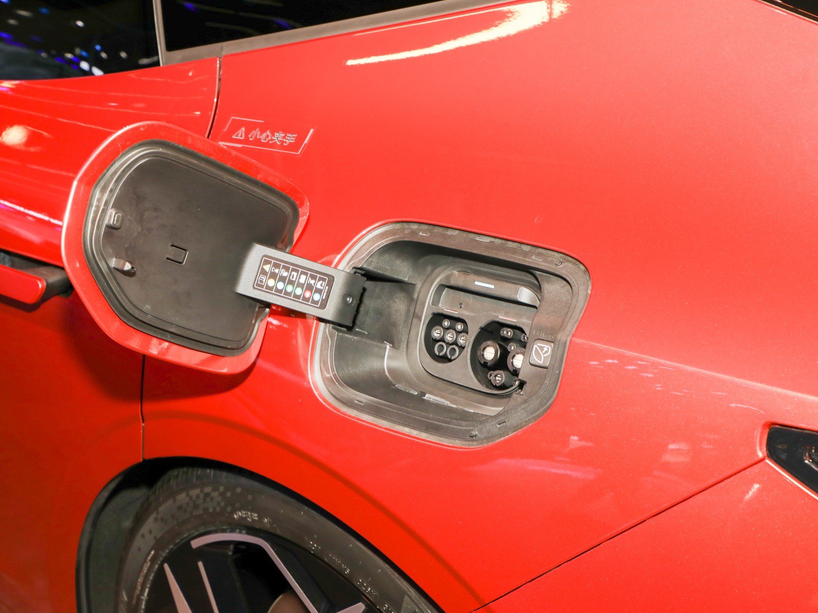 領(lǐng)克Z10車展高清大圖