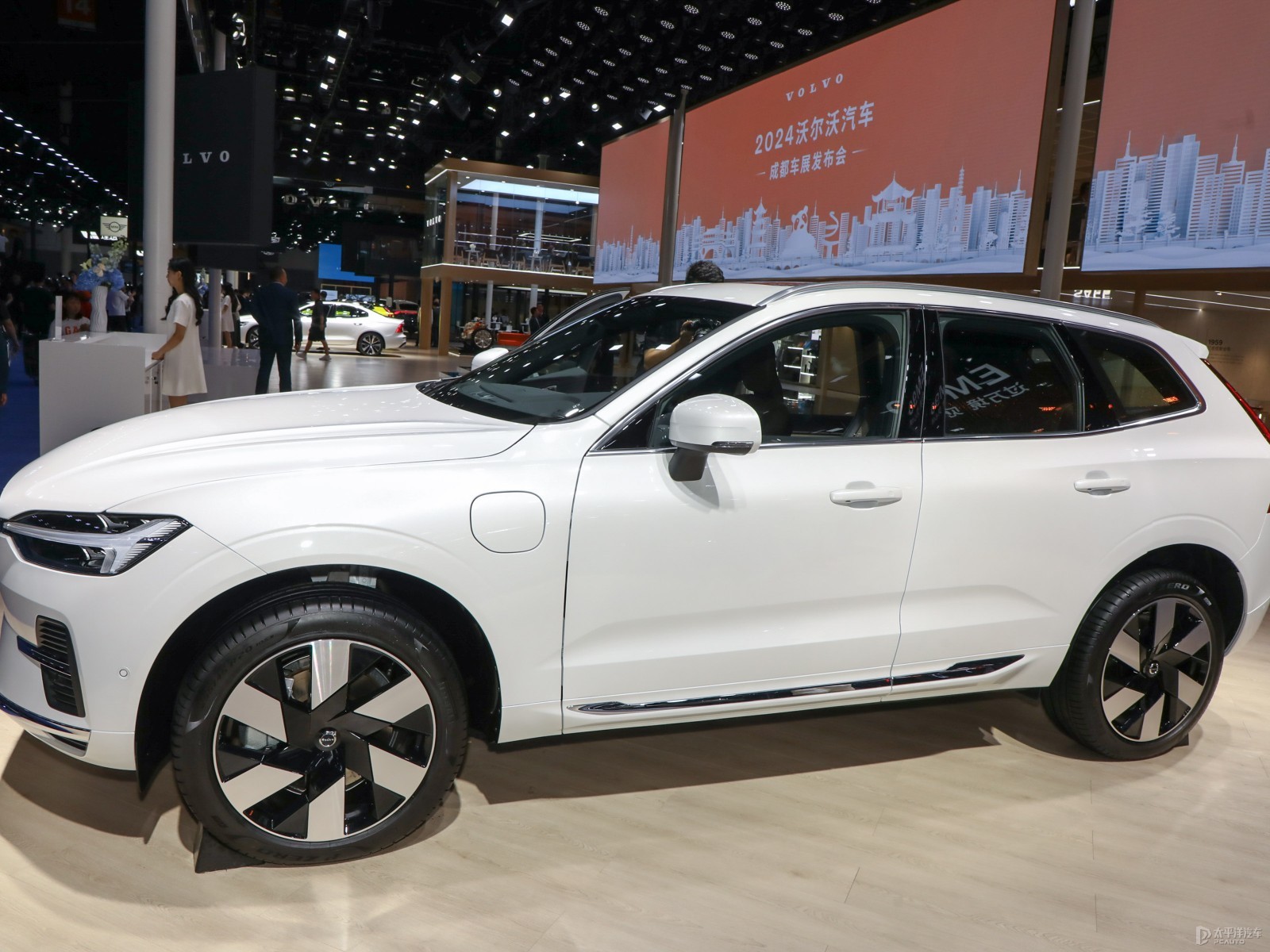 沃爾沃XC60新能源外觀高清大圖