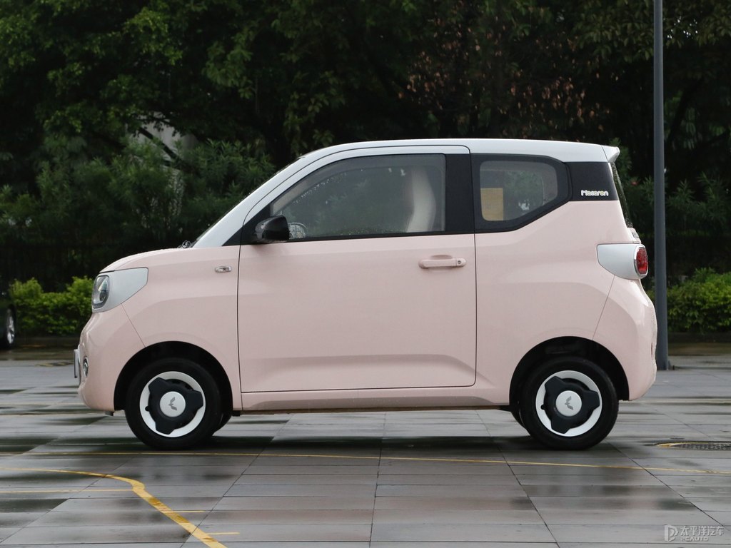 白桃粉宏光MINIEV整車外觀外觀圖片