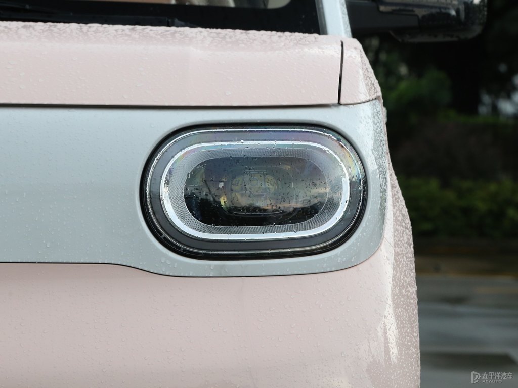 白桃粉宏光MINIEV車頭外觀圖片