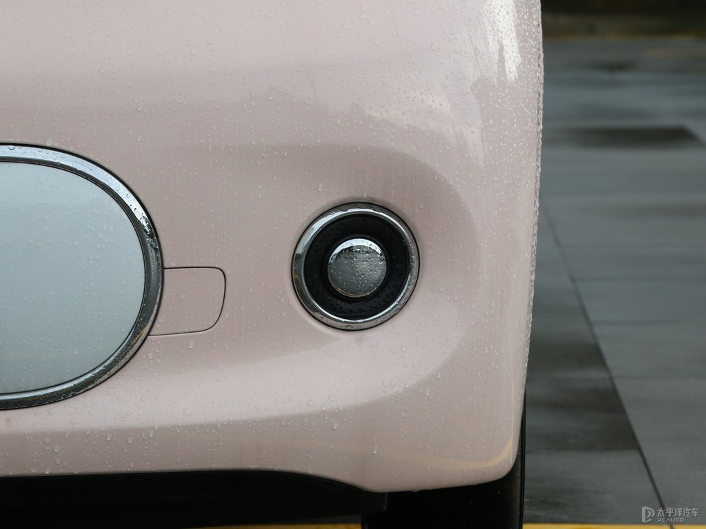 白桃粉宏光MINIEV車(chē)頭外觀圖片