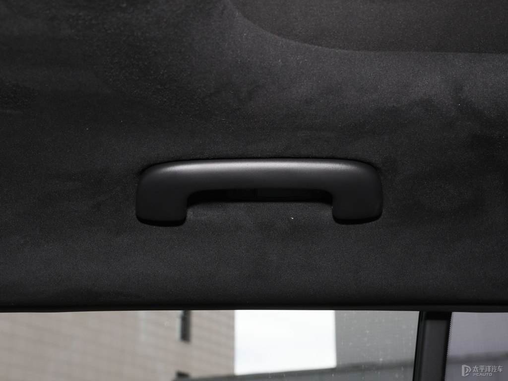 山影灰勝達(dá)車廂內(nèi)飾圖片