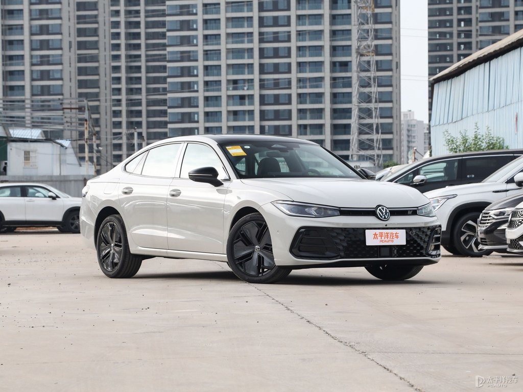 鐳射白帕薩特整車外觀外觀圖片