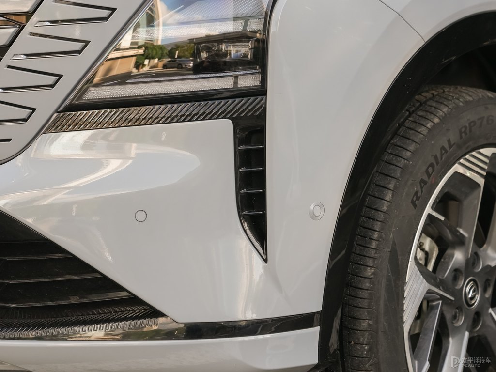 原子灰長(zhǎng)安CS75 PLUS車頭外觀圖片