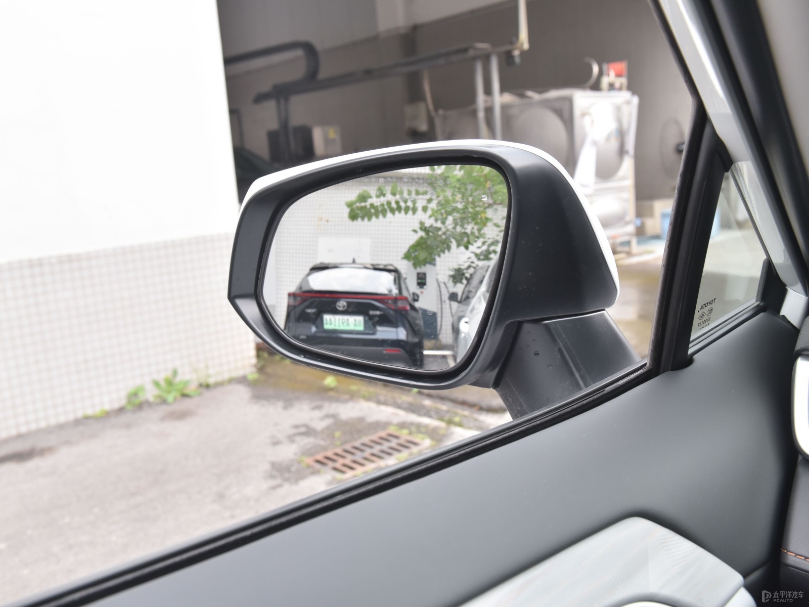 RAV4榮放外觀高清大圖