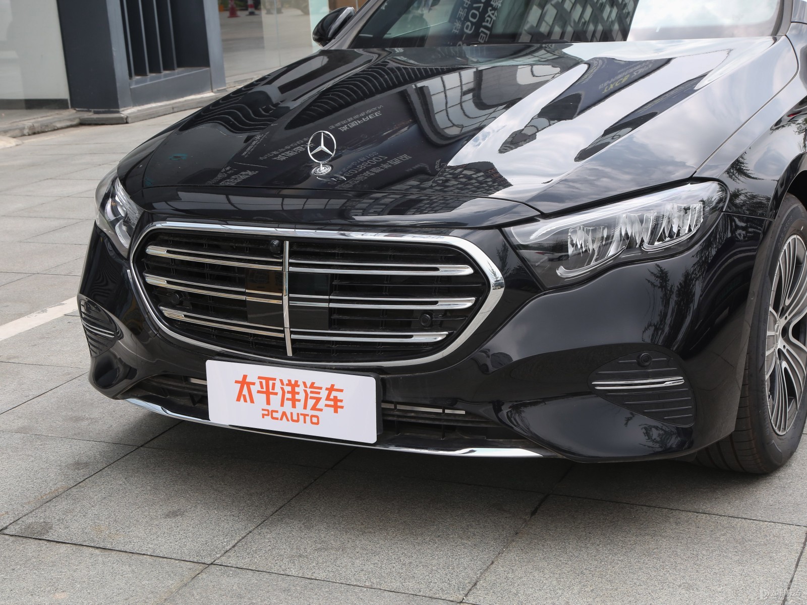 奔馳E級外觀高清大圖