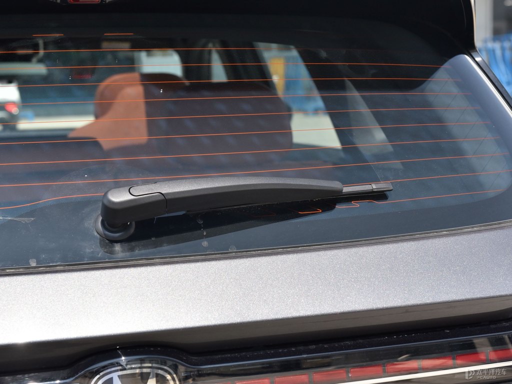 安第斯灰長安CS75 PLUS車尾外觀圖片